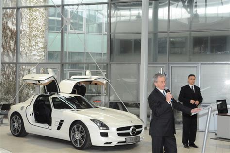 Mercdxes  Whether you are interested in ordering a new Mercedes-Benz model or need to